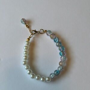 Elegant Pearl and Blue Beaded Bracelet handmade